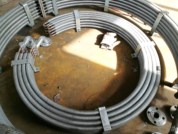 春陽 - 坦水電站油冷卻器-上導(dǎo)、下導(dǎo)